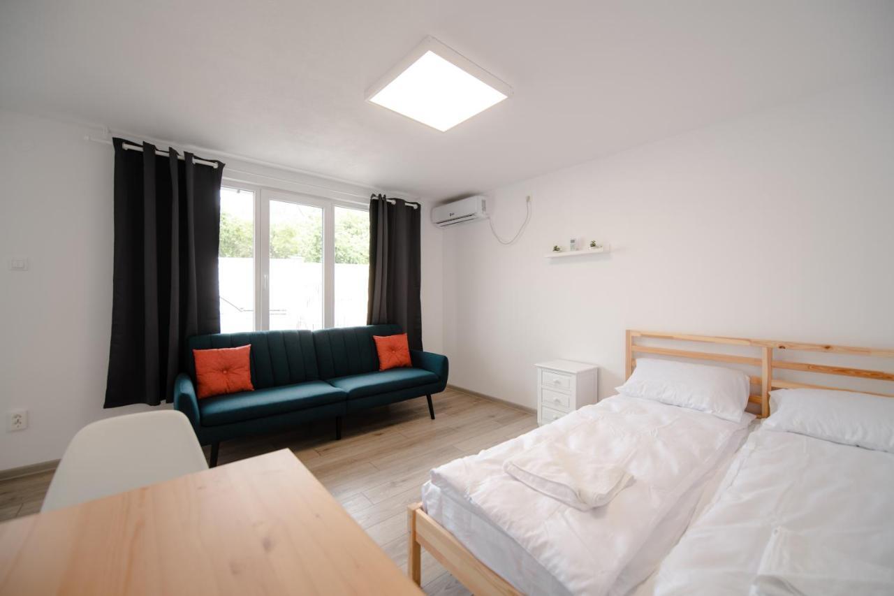 Pixel Guesthouse Tîrgu Secuiesc Exteriér fotografie