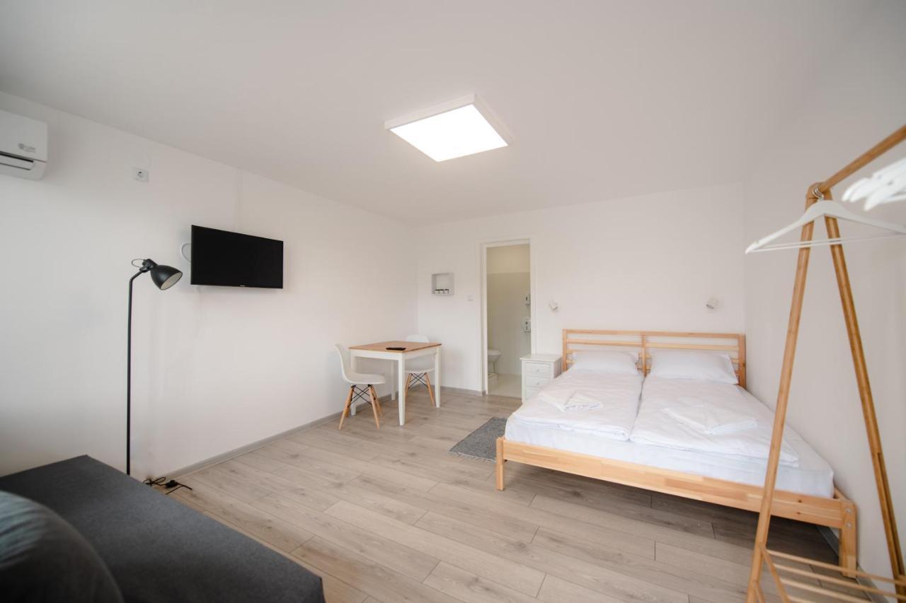 Pixel Guesthouse Tîrgu Secuiesc Exteriér fotografie