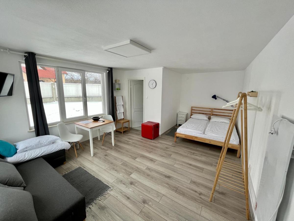 Pixel Guesthouse Tîrgu Secuiesc Exteriér fotografie